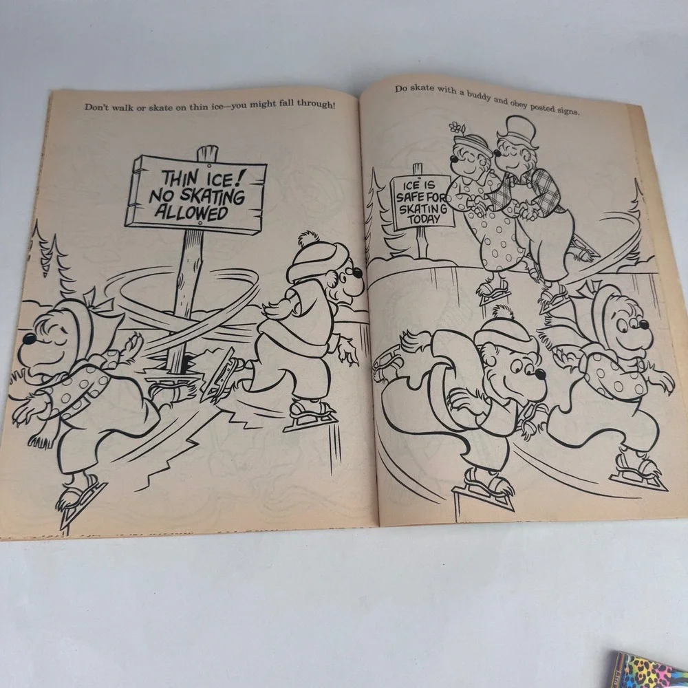 The Berenstain Bears Coloring Book 1986 Safety First Barely Used - Picture 3 of 6